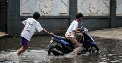 Ilustrasi banjir. (Sumber: Poskota/Bilal Nugraha Ginanjar)