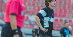 PSS Sleman dipastikan tampil tanpa sang pelatih, Pieter Huistra, saat bertandang ke markas PSIS Semarang pada laga pekan 32 Liga 1 2024-2025. (Foto: Instagram/@pssleman)