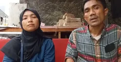 Keluarga almarhum Soleh Darmawan--diduga korban TPPO di Kamboja, Syahrudin (kanan) dan Tina (kiri) merasa cukup lega setelah proses ekshumasi. (Sumber: Poskota/Nurpini Aulia)