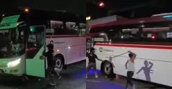 Momen sejumlah pengamen di kawasan Bitung, Tangerang merusak bus diduga karena tidak diizinkan masuk. (Sumber: Tangkap Layar Instagram/@medsoszone)