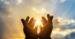 Dengan usaha dan doa 8 weton ini siap kaya raya sesuai dengan ramalan Primbon Jawa. (Sumber: Pinterest)