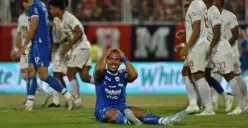 Porret Gustavo Franca dalam laga Persib Bandung kontra Malut United. (Sumber: persib.co.id)