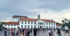 Suasana di kawasan wisata Kota Tua, Tamansari, Jakarta Barat, Minggu, 11 Mei 2025. (Sumber: Poskota/Pandi Ramedhan)