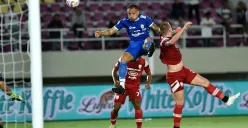 Persib saat hadapi Persis Solo di Stadion Manahan pada putaran pertama Liga 1 musim 2024-25. (Sumber: Media Officer Persib Bandung)