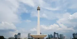 Warga Jakarta bisa ikut upacara HUT ke-498 di Monas 22 Juni 2025! Gratis, berbusana Betawi, dan berhadiah. Daftar sebelum 17 Juni! (Sumber: Poskota/Bilal Nugraha Ginanjar)
