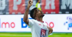 Yance Sayuri membawa Malut United menembus posisi 3 klasemen Liga 1. (Sumber: Instagram/@malutunitedfc)