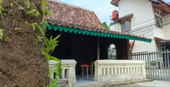 Rumah Betawi di Jalan Ciliwung Ujung, Kelurahan Cililitan Kecamatan Kramat Jati, Jakarta Timur, Sabtu, 17 Mei 2025. (Sumber: Poskota/Ali Mansur)