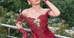 Cinta Laura membeberkan makna kebaya yang dipakainya di acara Festival Film Cannes 2025 Prancis, yang menjadi sorotan publik. (Sumber: Instagram/@claurakhiel)