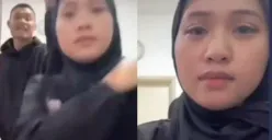 Siti Jamumall menangis saat siaran langsung di TikTok, sesaat sebelum Khairul Aiman menjatuhkan talak kedua. (Sumber: TikTok/@sitijamumall)