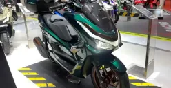 New Honda PCX 160 warna terbaru, termasuk dalam daftar motor matic yang mendapat potongan hingga Rp 1,9 juta dalam promo Maygic Sale. (Sumber: Dok/PT Astra Honda Motor)