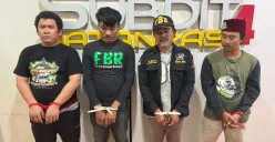 Tim Subdit Kejahatan dan Kekerasan Direktorat Reserse Kriminal Umum Polda Metro Jaya menangkap empat orang anggota organisasi masyarakat (Ormas) FBR di Bojongsari, Depok, Jawa Barat, Jumat, 16 Mei 2025. (Sumber: Dok. Polda Metro Jaya)