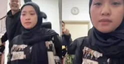 Siti Jamumall menangis saat live TikTok usai dijatuhi talak dua oleh suaminya, Aiman, dalam siaran yang disaksikan lebih dari 20 ribu orang. (Sumber: TikTok/@sitijamumall)