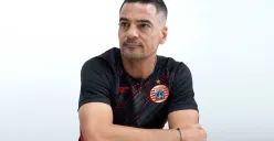 Mantan pelatih Persija Jakarta, Carlos Pena bakal segera diumumkan sebagai juru taktik Persita Tangerang menggantikan Fabio Lefundes. (Foto: persija.id)