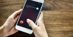 DC pinjol melakukan penagihan via telepon. (Sumber: PxHere)