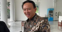 Mantan Gubernur Jakarta, Basuki Tjahaja Purnama alias Ahok di Balai Kota Jakarta, Rabu, 21 Mei 2025. (Sumber: Poskota/M. Tegar Jihad)