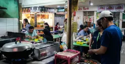 Ilustrasi suasana rumah makan. (Sumber: Poskota/Bilal Nugraha Ginanjar)