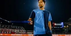 Bek kiri Persib Bandung, Edo Febriansyah berencana cabut ke Tangerang setelah kompetisi Liga 1 2024-2025 musim ini berakhir. (Foto: Instagram/@persib)