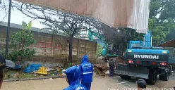 Tembok yang berlokasi di Jalan Raya AUP Rawa Minyak RT 06 RW 10, Pasar Minggu, Jakarta Selatan, jebol pada Rabu, 21 Mei 2025. (Sumber: BPBD)
