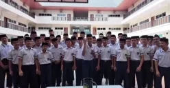 Sejumlah siswa SMP Al-Azhar Asy Syarif Sumut adakan study tour umrah bersama ke tanah suci. (Sumber: Instagram/@alazharasysyarifsumut)