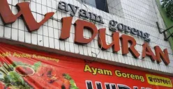 Setelah 52 tahun, Ayam Goreng Widuran cap menunya non halal, begini klarifikasi manajemen. (Sumber: Instagram/@ayamgorengwiduransolo)