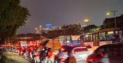 Kemacetan parah di Jalan Gatot Subroto arah Pancoran, Jakarta Selatan, Rabu 28 Mei 2025. (Sumber: POSKOTA | Foto: Ali Mansur)