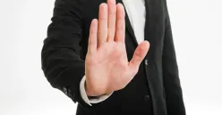 Debt collector tidak bisa sita barang milik nasabah, begini aturan penagihan pinjol. (Sumber: Freepik)