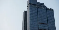 Hotel di kawasan, Kemayoran, Jakarta, Jum'at, 30 Mei 2025. Sektor perhotelan di Jakarta menghadapi ancaman gelombang pemutusan hubungan kerja (PHK) yang berpotensi memperburuk kondisi perekonomian lokal. (Sumber: Poskota/Bilal Nugraha Ginanjar)