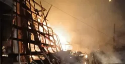 Tiga bangunan di wilayah Babakan Madang, Kabupaten Bogor, hangus terbakar, Sabtu, 1 November 2025. (Sumber: Dok. Damkar Bogor)