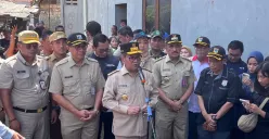 Gubernur Jakarta, Pramono Anung saat menyampaikan pernyataan kepada awak media di Lebak Bulus, Jakarta Selatan, Selasa, 4 November 2025. (Sumber: Poskota/M. Tegar Jihad)