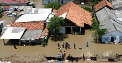 Permukiman warga di Desa Sukamanah, Kecamatan Sukatani, Kabupaten Bekasi, tergenang jebolnya Kali Srengseng Sukatani. (Sumber: Istimewa)