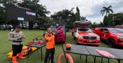 Petugas mengikuti apel siaga tanggap bencana di Lapangan Tegar Beriman, Cibinong. (Sumber: Poskota/Giffar Rivana)