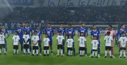 Skuad Persib Bandung saat tampil di kompetisi ACL 2 menghadapi Selangor FC. (Sumber: persib.co.id)