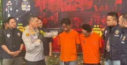 Unit Reskrim Polres Metro Jakarta Barat membongkar kasus pencurian rumah kosong. Pelaku residivis berjumlah dua orang. (Sumber: Poskota/Pandi Ramedhan)