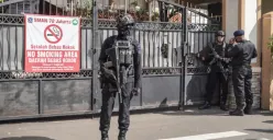 Info terbaru ledakan di SMA Negeri 72 Jakrata Kelapa Gading: 54 orang terluka, penyebab masih diselidiki. Korban menjalani perawatan intensif di RS Islam Cempaka Putih. (Sumber: Poskota/Bilal Nugraha Ginanjar)