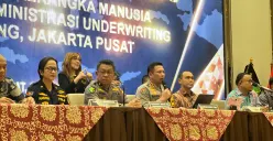 Konferensi pers di Rumah Sakit Polri Kramat Jati, terkait pengungkapan identitas dua kerangka manusia yang ditemukan di Gedung ACC, Kwitang, Jakarta Pusat. (Sumber: Poskota/Ali Mansur)