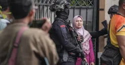 Situasi seusai insiden ledakan di SMAN 72 Jakarta, Kelapa Gading Selatan, Jakarta Utara, Jumat, 7 November 2025. (Sumber: Poskota/Bilal Nugraha Ginanjar)