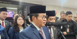 Gubernur Jakarta, Pramono Anung, saat menyampaikan pernyataan kepada awak media di Gedung DPRD DKI Jakarta, Rabu, 12 November 2025. (Sumber: POSKOTA | Foto: M Tegar Jihad)