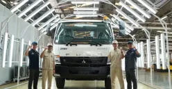 Melalui fasilitas perakitan lokal dan jaringan luas, Fuso berkontribusi pada penguatan ekosistem manufaktur dan perekonomian nasional. (Sumber: Fuso)