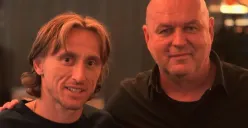 Luka Modric bersama pelatih Persib Bandung, Bojan Hodak. (Sumber: Instagram/@bojanhodakluka)