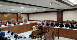 Sidang pembacaan duplik penasihat hukum terdakwa Ira Puspadewi di sidang Pengadilan Tipikor Jakarta Pusat. (Sumber: POSKOTA | Foto: Ramot Sormin)