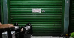 Ilustrasi kios ditutup. (Sumber: Poskota/Bilal Nugraha Ginanjar)