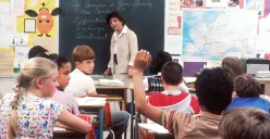 Hari Pelajar Internasional Diperingati Tiap Tanggal 17 November, Berikut Sejarah dan Tujuannya (Sumber: Unsplash/National Cancer Institute)