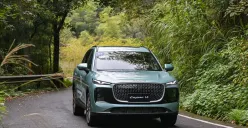 Mobil LEPAS L8 resmi tampil perdana di GJAW 2025. SUV dengna mengusung konsep desain “Leopard Aesthetics”. (Sumber: Dok. LEPAS)
