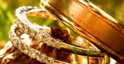 Ilustrasi emas perhiasan untuk investasi. (Sumber: Pegadaian)