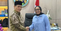 Wakil Kepala Badan Gizi Nasional (BGN) Nanik Sudaryati Deyang, menerima kunjungan Wakil Menteri Agama, Romo Muhammad Syafi’i, di Kantor BGN. (Sumber: Biro Hukum dan Humas Badan Gizi Nasional)