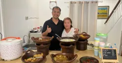 Eks drummer band Radja, Seno Aji Wibowo membantu istri mengelola rumah makan di Jalan Boulevard Timur Blok NB 1, Pegangsaan Dua, Kelapa Gading, Jakarta Utara. (Sumber: Poskota/Pandi Ramedhan)