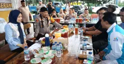 Bupati Serang, Ratu Rachmatuzakiyah menerima audiensi serikat pekerja tentang UMK 2026 di kawasan Modern Cikande, Jumat, 21 November 2025. (Sumber: Poskota/Rahmat Haryono)