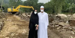 Gosip cerai Kartika Putri dengan Habib Usman bin Yahya tidak benar (Sumber: Instagram/@kartikaputriworld)