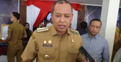 Wali Kota Bekasi, Tri Adhianto menyebutkan, program magang dan kerja sama dengan perguruan tinggi jurusan pendidikan jadi solusi penambahan guru. (Sumber: Poskota/Nurpini Aulia Rapika)