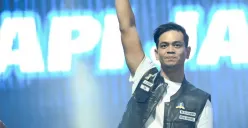 Surya Insomnia ketika konser (Sumber: Instagram/suryainsomnia)